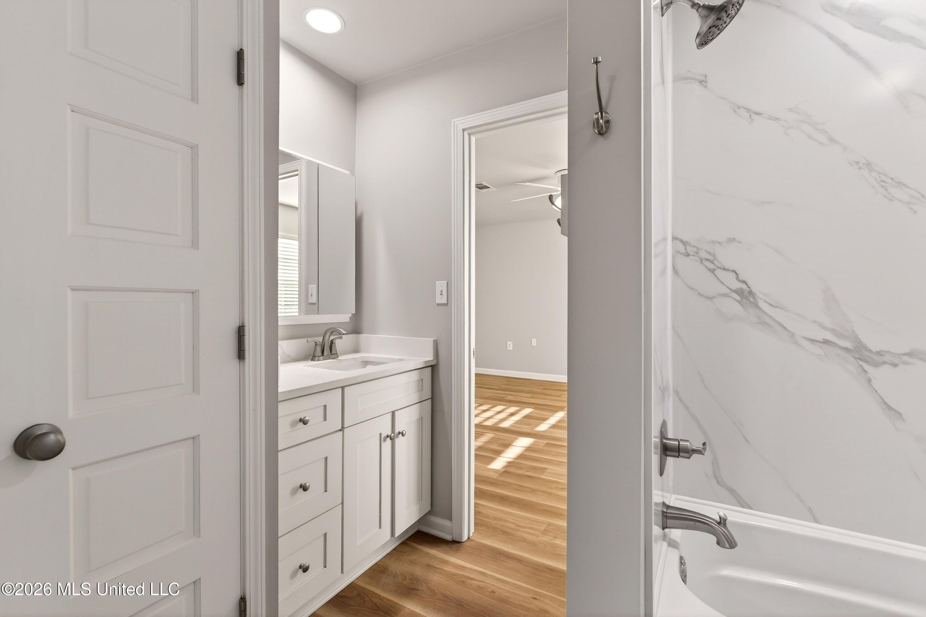 1059 Thomas School Road Lumberton, MS 39455 - Photo 24 of 50 Jackandjillbathroom2