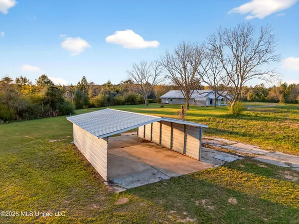 $499,900 | 1059 Thomas School Road, Lumberton, MS 39455