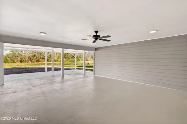 $499,900 | 1059 Thomas School Road, Lumberton, MS 39455