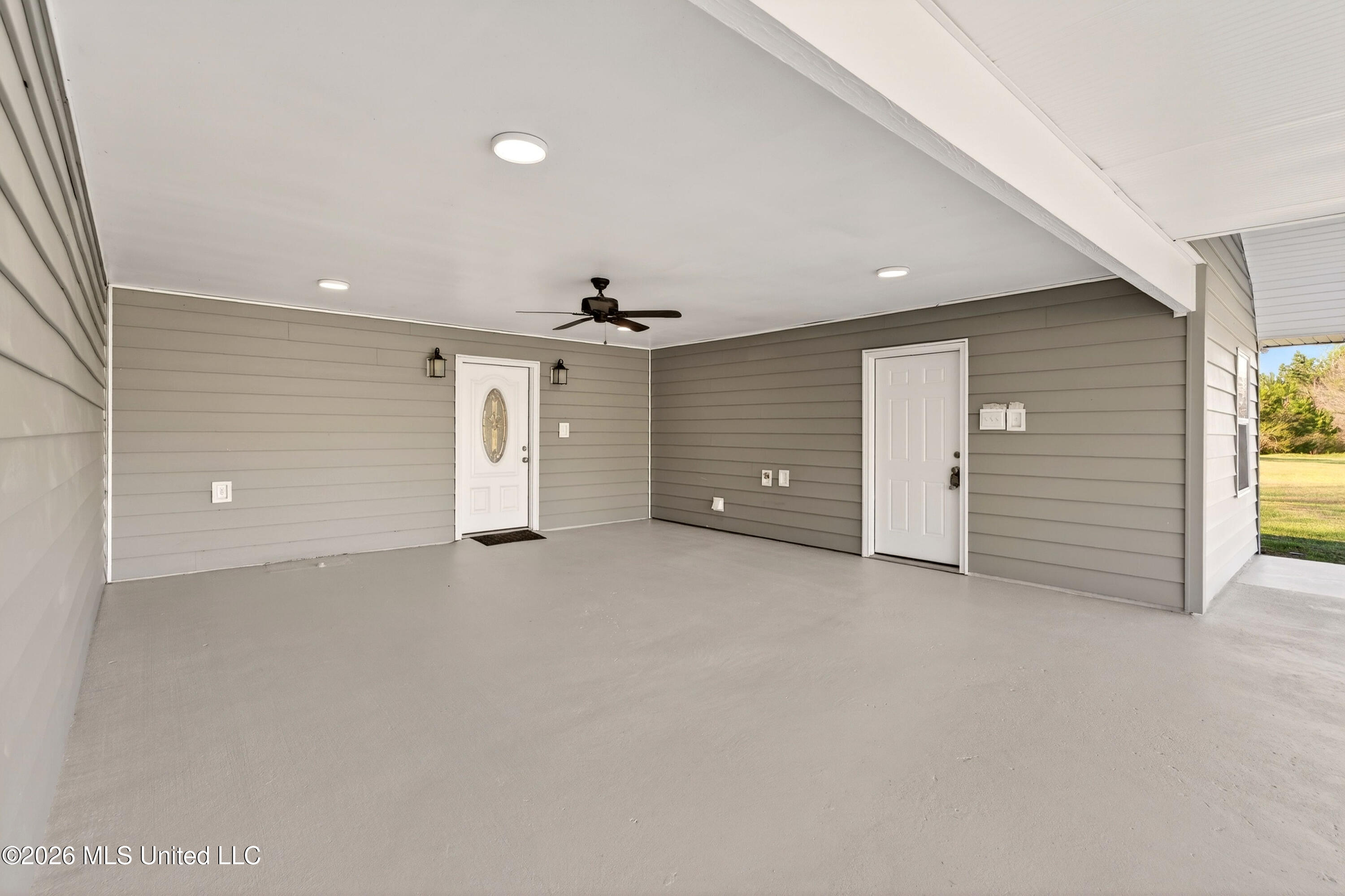 1059 Thomas School Road Lumberton, MS 39455 - Photo 5 of 50 Entrance1