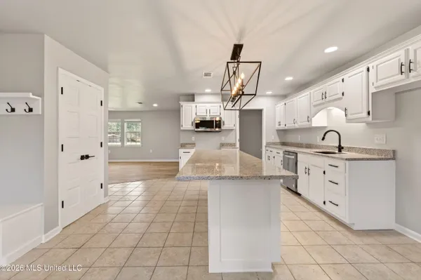 $499,900 | 1059 Thomas School Road, Lumberton, MS 39455