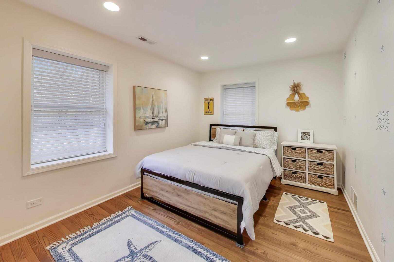 1127 Timber Trails Road Downers Grove, IL 60516 - Photo 15 of 30 a bedroom with a bed and wooden floor