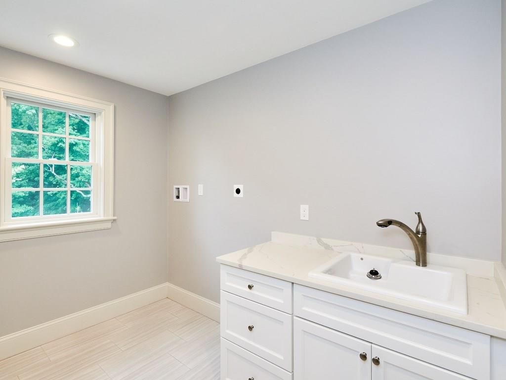 12 Ober Road Newton, MA 02459 - Photo 32 of 42