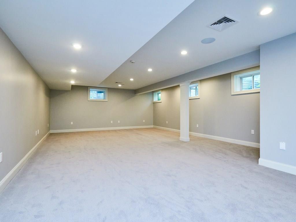 12 Ober Road Newton, MA 02459 - Photo 33 of 42