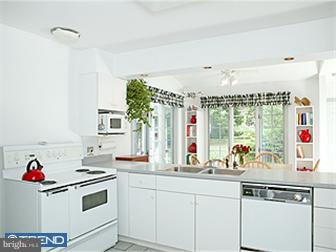 218 King George Road Pennington, NJ 08534 - Photo 8 of 12 Gallery Image 8