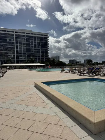 $599,000 | 1980 South Ocean Drive, Unit 20Q, Hallandale Beach, FL 33009