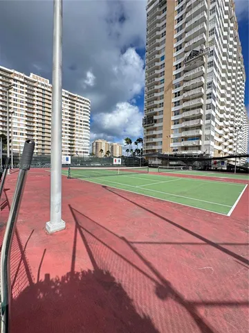 $599,000 | 1980 South Ocean Drive, Unit 20Q, Hallandale Beach, FL 33009