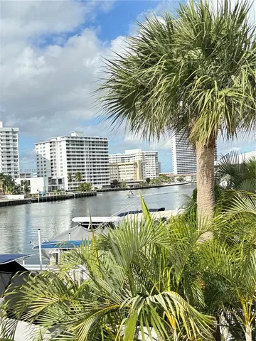 $599,000 | 1980 South Ocean Drive, Unit 20Q, Hallandale Beach, FL 33009