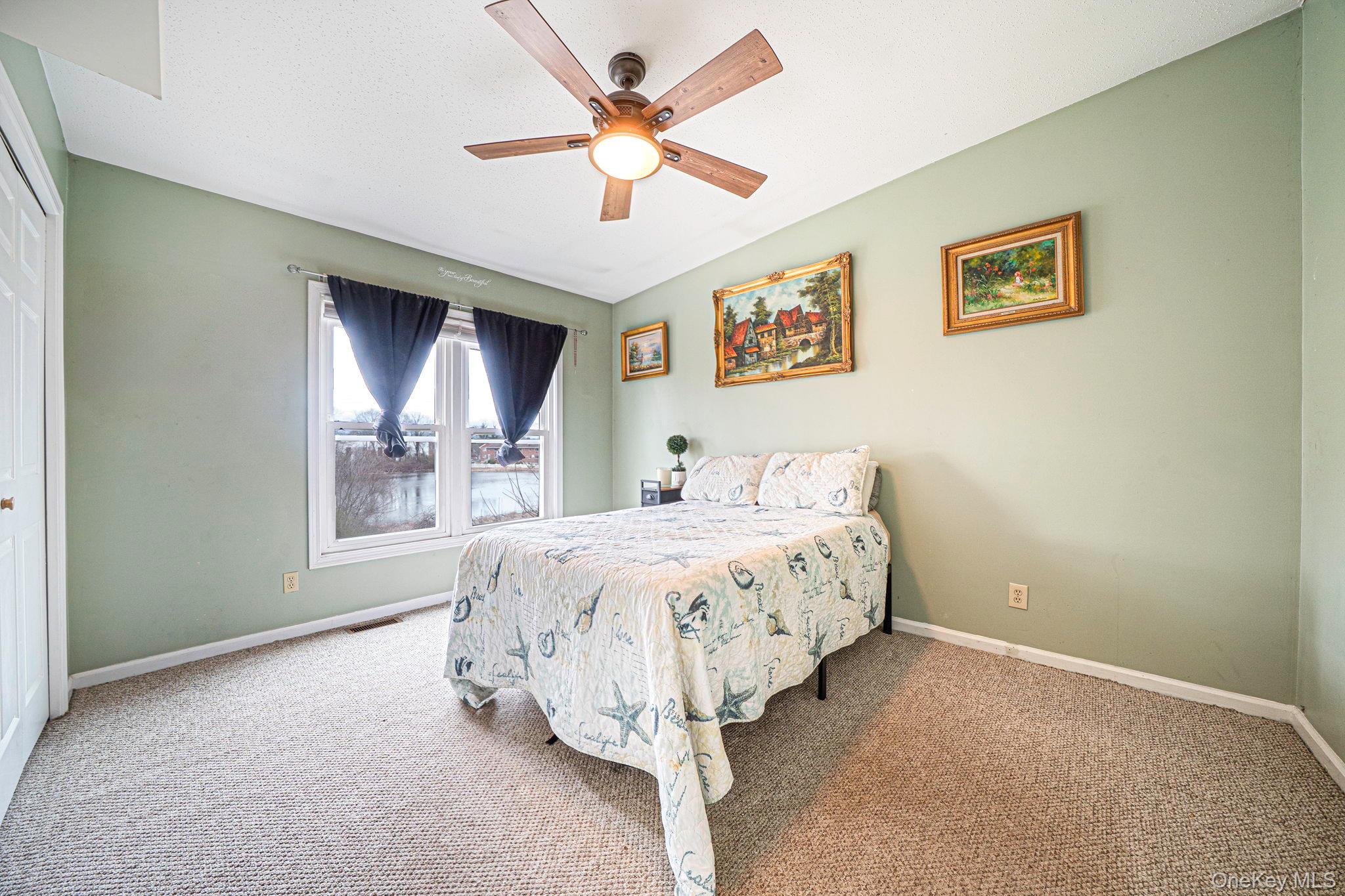 190 Merrick Road, Unit 35 Amityville, NY 11701 - Photo 14 of 17