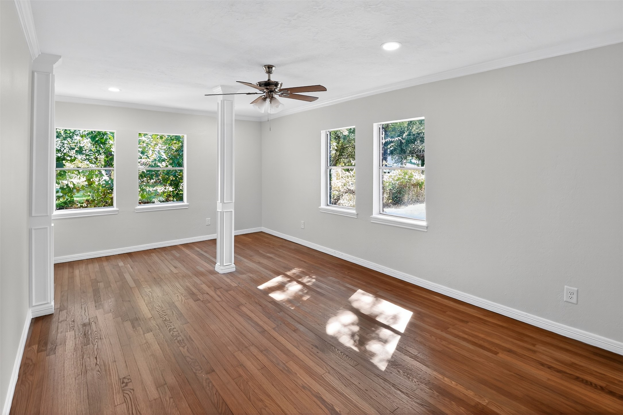 406 Hohldale Street Houston, TX 77091 - Photo 16 of 39 Jr primary suite