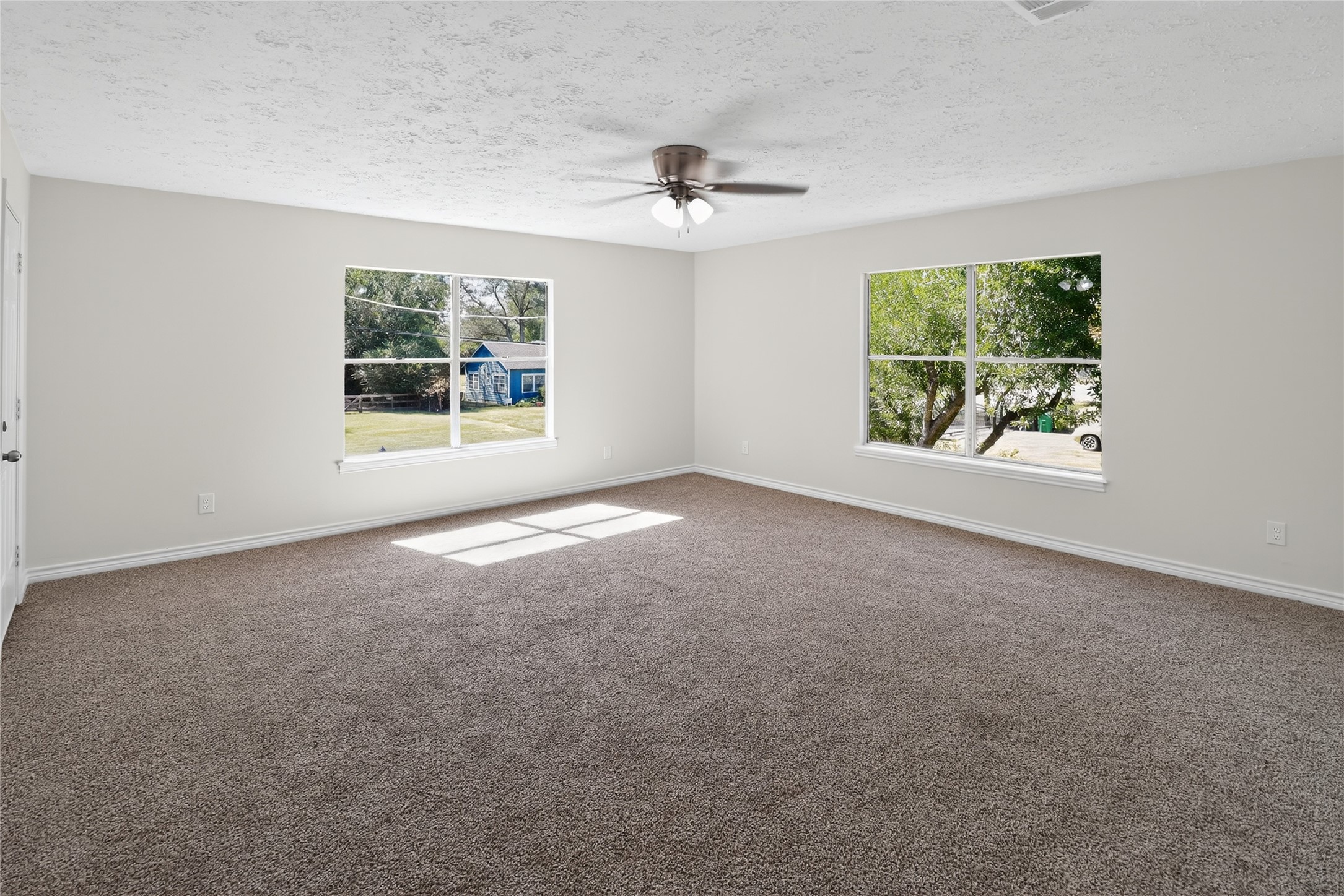 406 Hohldale Street Houston, TX 77091 - Photo 30 of 39 and another bedroom