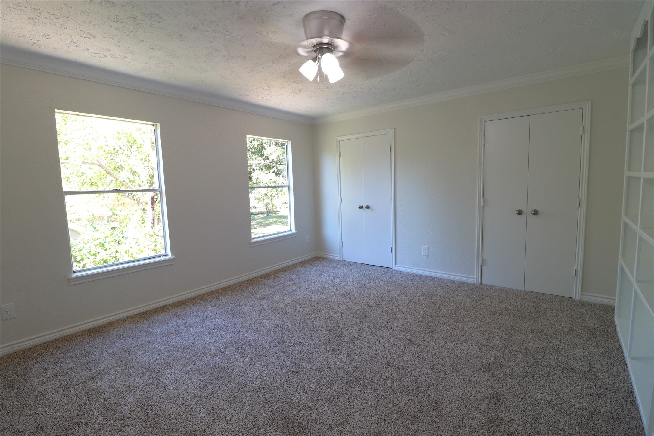 406 Hohldale Street Houston, TX 77091 - Photo 35 of 39 Sixth bedroom!