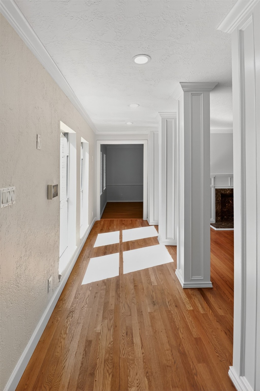 406 Hohldale Street Houston, TX 77091 - Photo 7 of 39 Charm and character