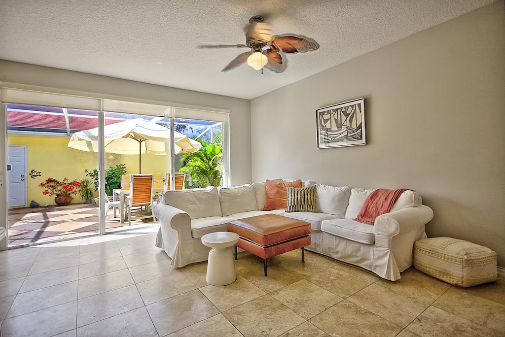 166 Milbridge Drive Jupiter, FL 33458 - Photo 4 of 19 IMG_0010