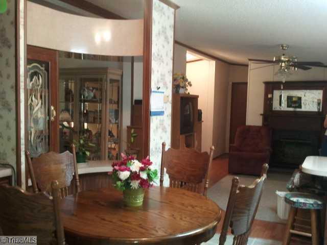 779 Wright Road Lexington, NC 27292 - Photo 10 of 12 Kitchen.