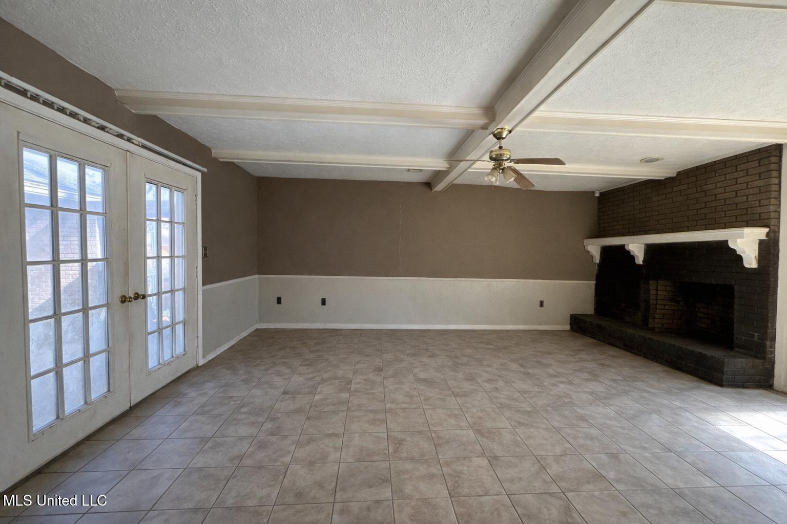 101 Sandra Cove Clinton, MS 39056 - Photo 3 of 9 2
