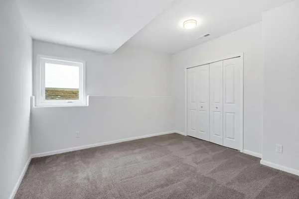 $404,999 | 3022 West 84th Place, Merrillville, IN 46410