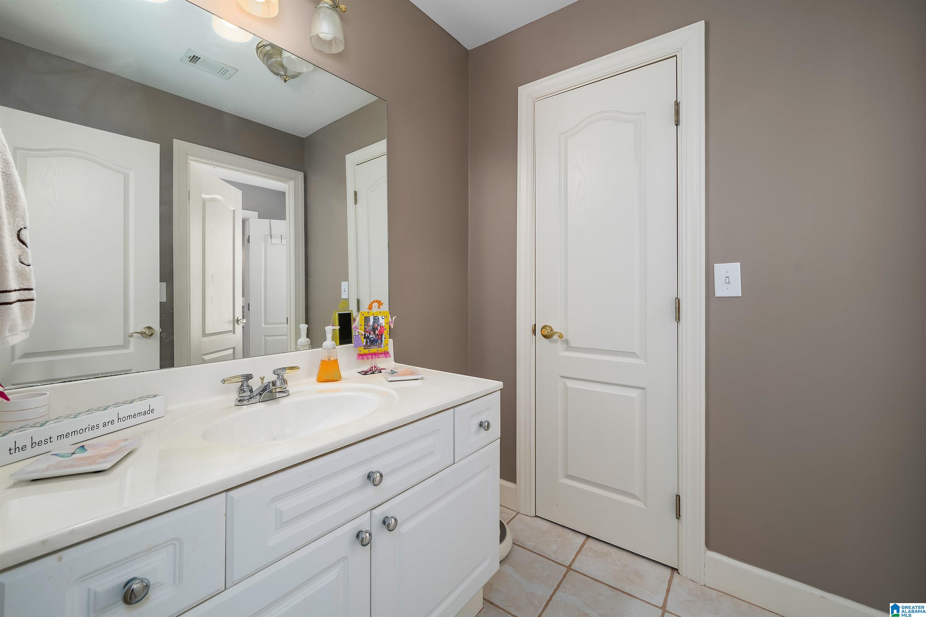 3220 Mountain Ridge Circle Birmingham, AL 35242 - Photo 32 of 65