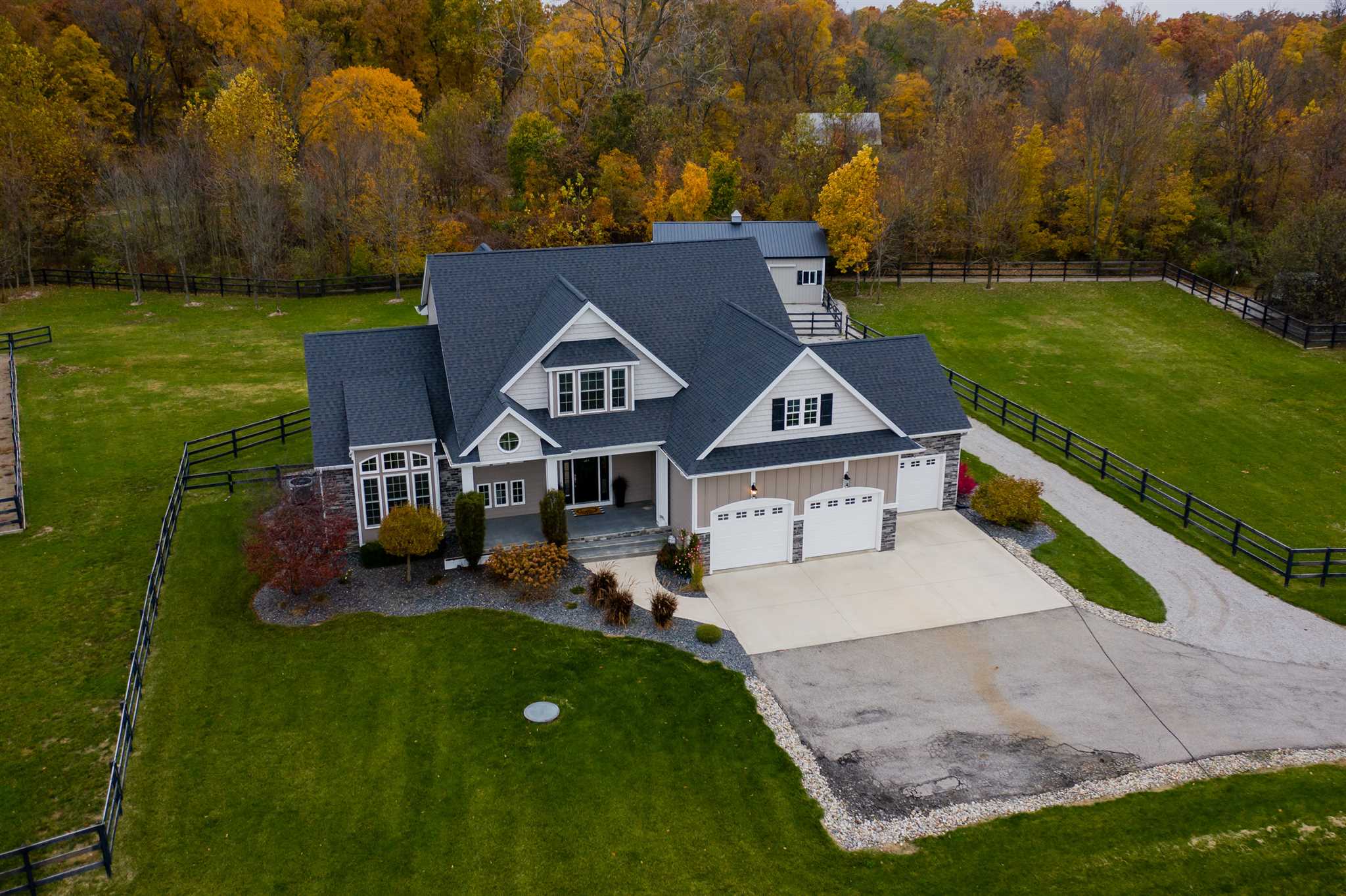 4947 Vandolah Road Leo, IN 46765 - Photo 3 of 36 Gallery Image 3