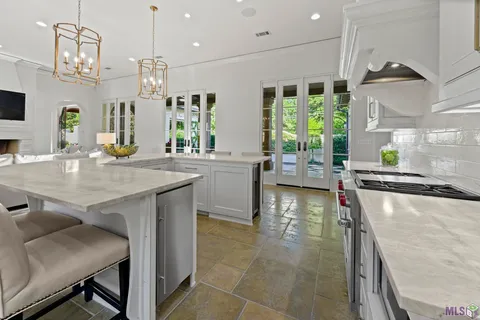 $989,500 | 6734 Audubon Circle, Baton Rouge, LA 70806