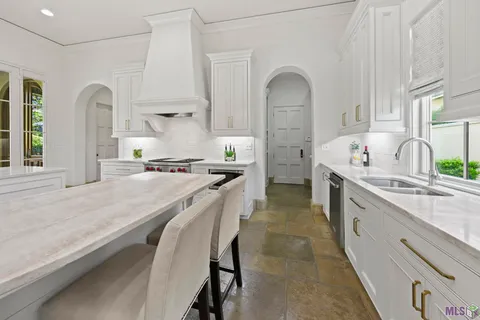 $989,500 | 6734 Audubon Circle, Baton Rouge, LA 70806