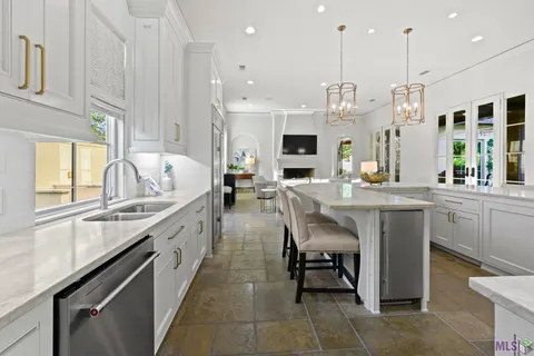 $989,500 | 6734 Audubon Circle, Baton Rouge, LA 70806