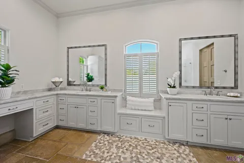 $989,500 | 6734 Audubon Circle, Baton Rouge, LA 70806