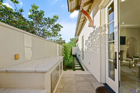 $989,500 | 6734 Audubon Circle, Baton Rouge, LA 70806