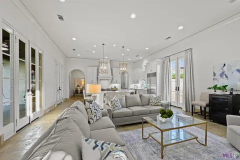 $989,500 | 6734 Audubon Circle, Baton Rouge, LA 70806