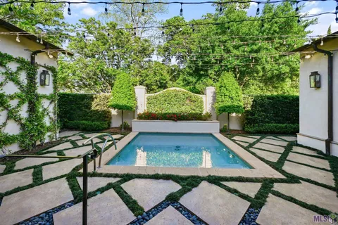 $989,500 | 6734 Audubon Circle, Baton Rouge, LA 70806