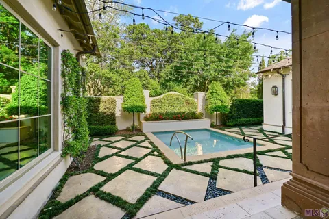 $989,500 | 6734 Audubon Circle, Baton Rouge, LA 70806