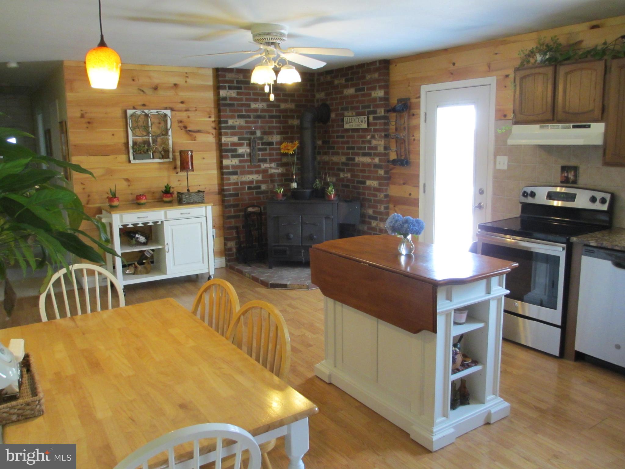 23 Waldron Road Allentown, NJ 08501 - Photo 12 of 35 Gallery Image 12