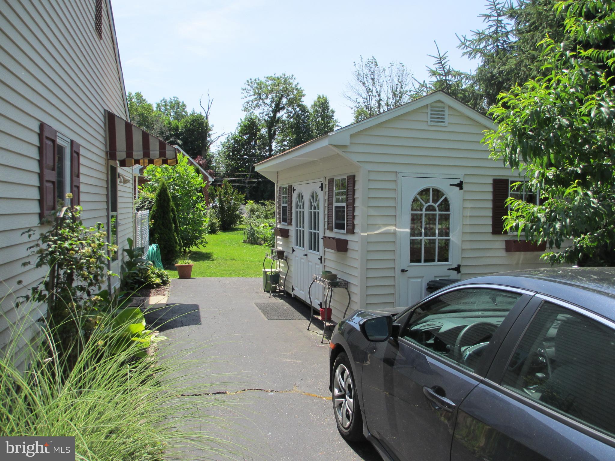 23 Waldron Road Allentown, NJ 08501 - Photo 6 of 35 Gallery Image 6
