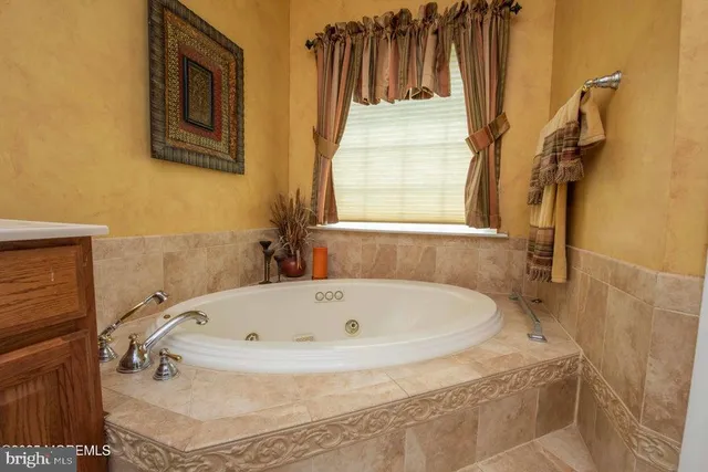 $675,000 | 221 Valencia Drive, Monroe Township, NJ 08831