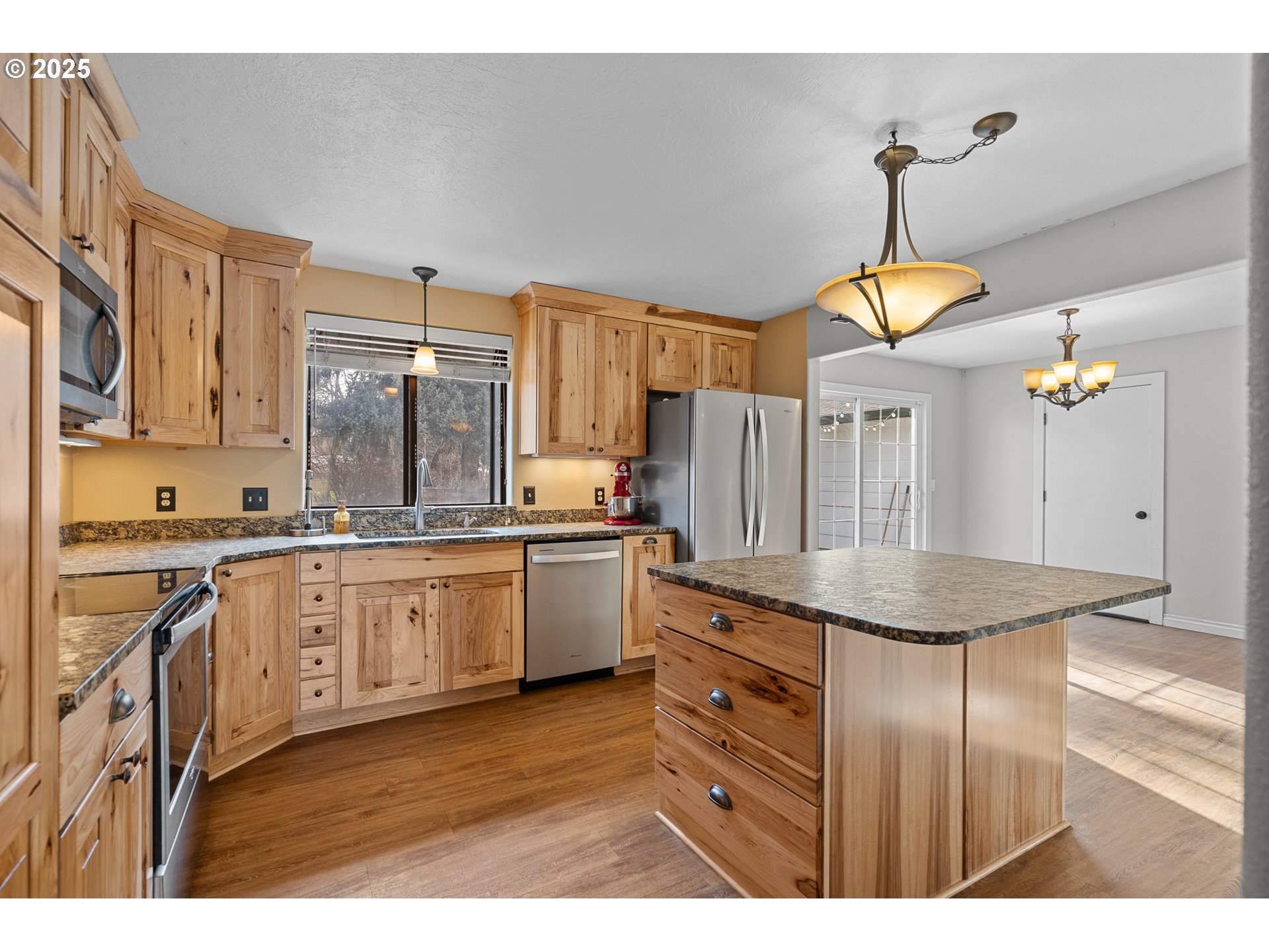 1524 Southwest 44th Street Pendleton, OR 97801 - Photo 12 of 45