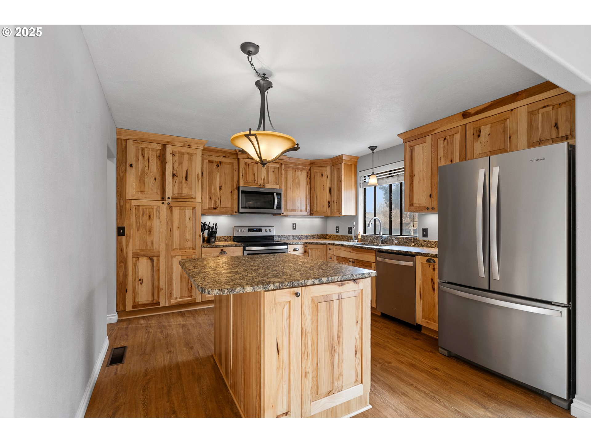 1524 Southwest 44th Street Pendleton, OR 97801 - Photo 15 of 45