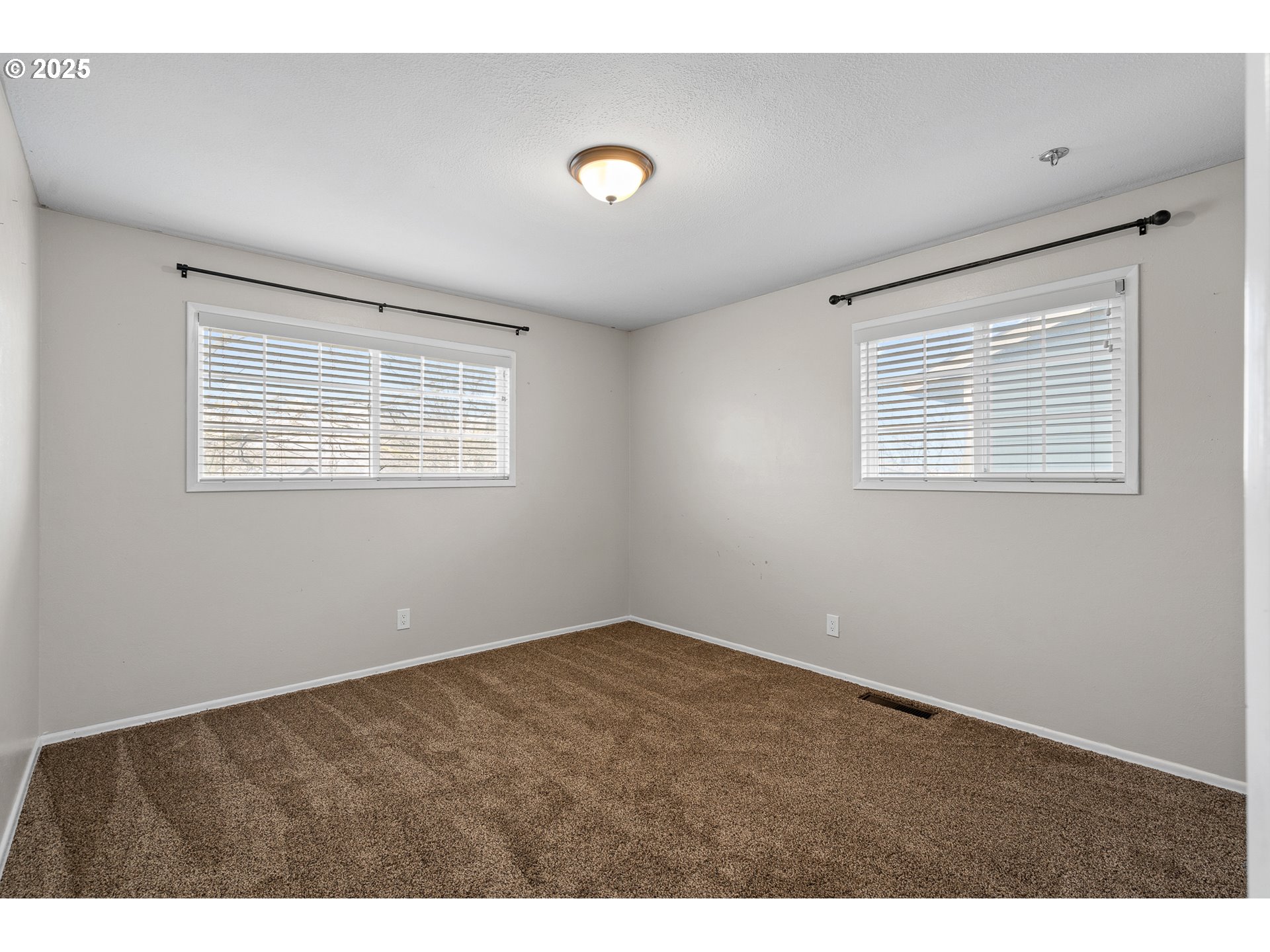 1524 Southwest 44th Street Pendleton, OR 97801 - Photo 19 of 45