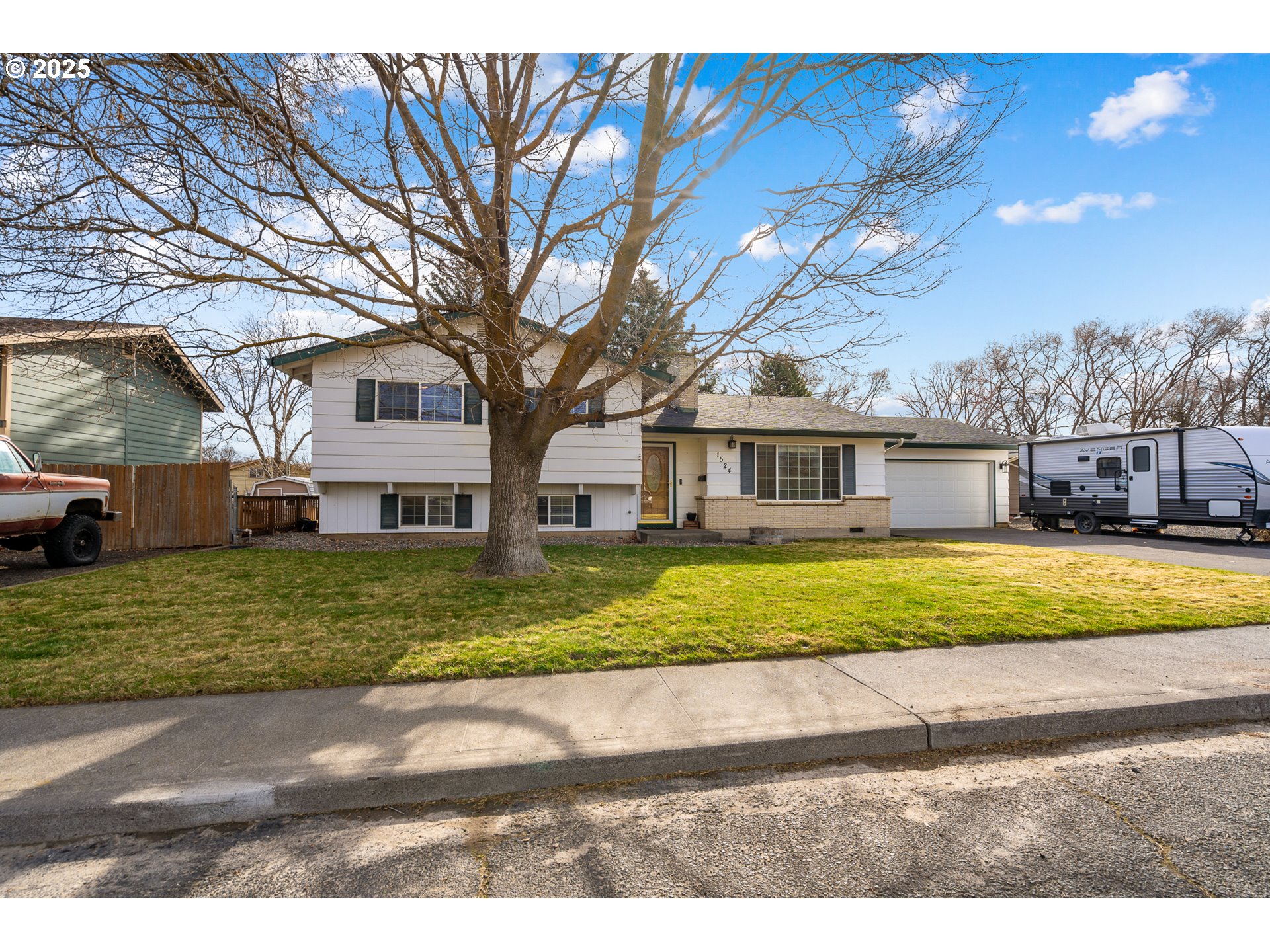 1524 Southwest 44th Street Pendleton, OR 97801 - Photo 2 of 45