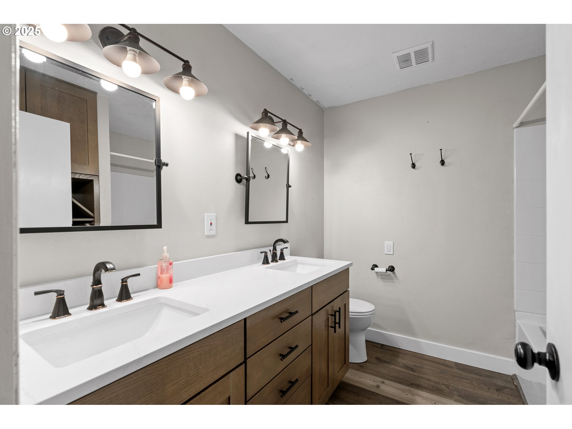 1524 Southwest 44th Street Pendleton, OR 97801 - Photo 21 of 45