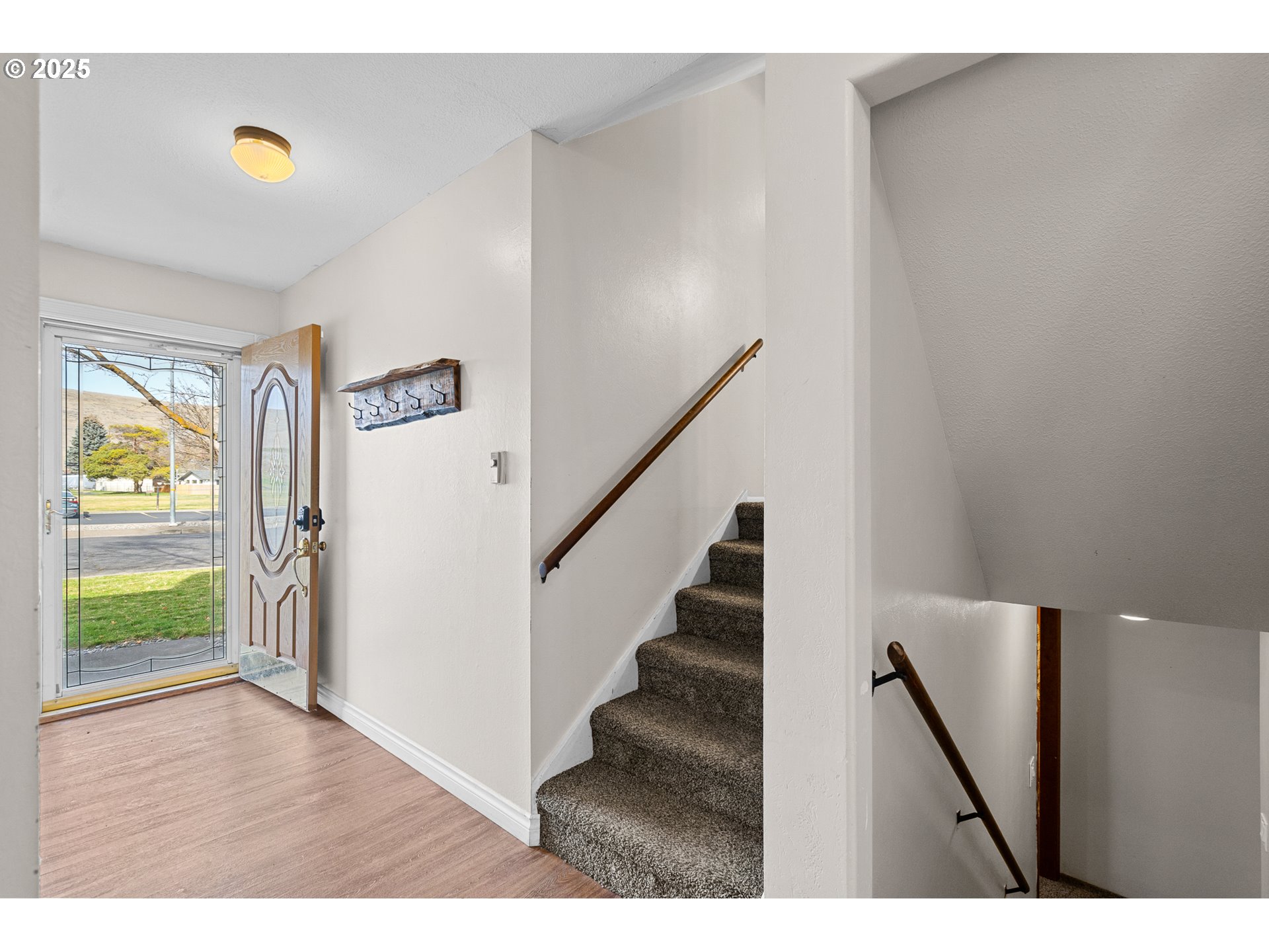 1524 Southwest 44th Street Pendleton, OR 97801 - Photo 5 of 45