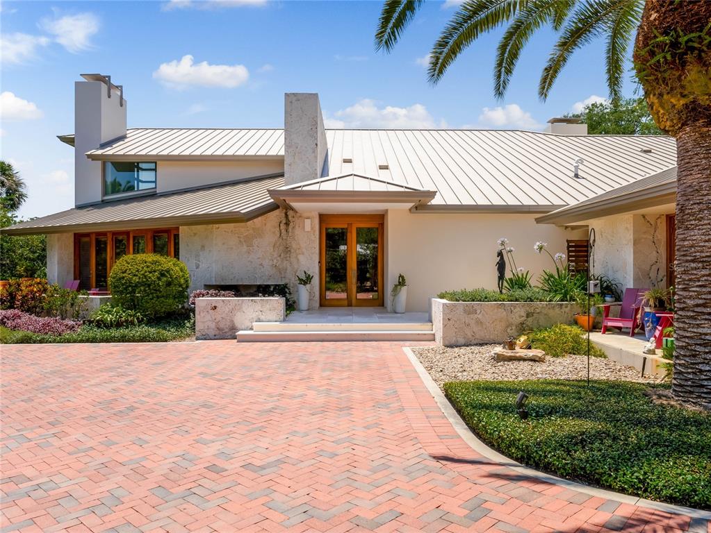 1006 South Riverside Drive Edgewater, FL 32132 - Photo 8 of 97 Gallery Image 8