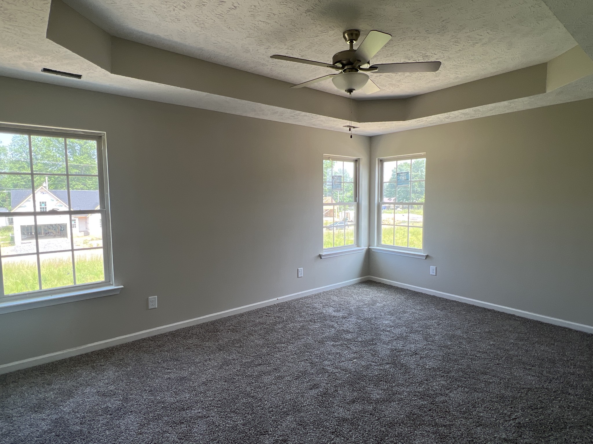 106 Timber Circle Manchester, TN 37355 - Photo 9 of 13 a view of an empty room with a window
