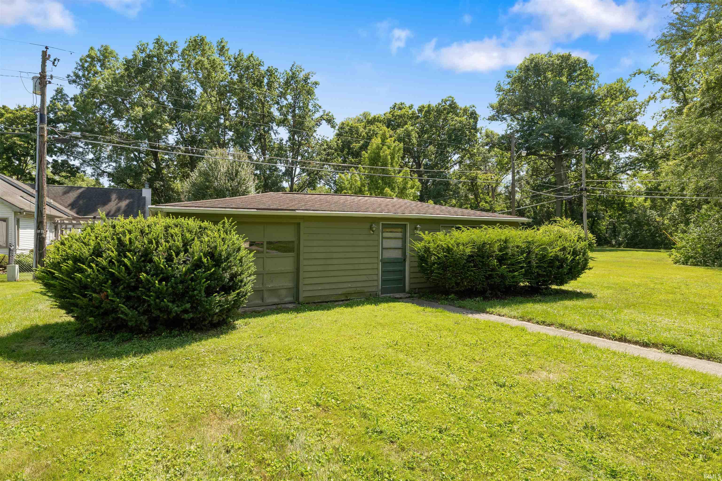 8438 Stellhorn Road Fort Wayne, IN 46815 - Photo 38 of 39 Gallery Image 38