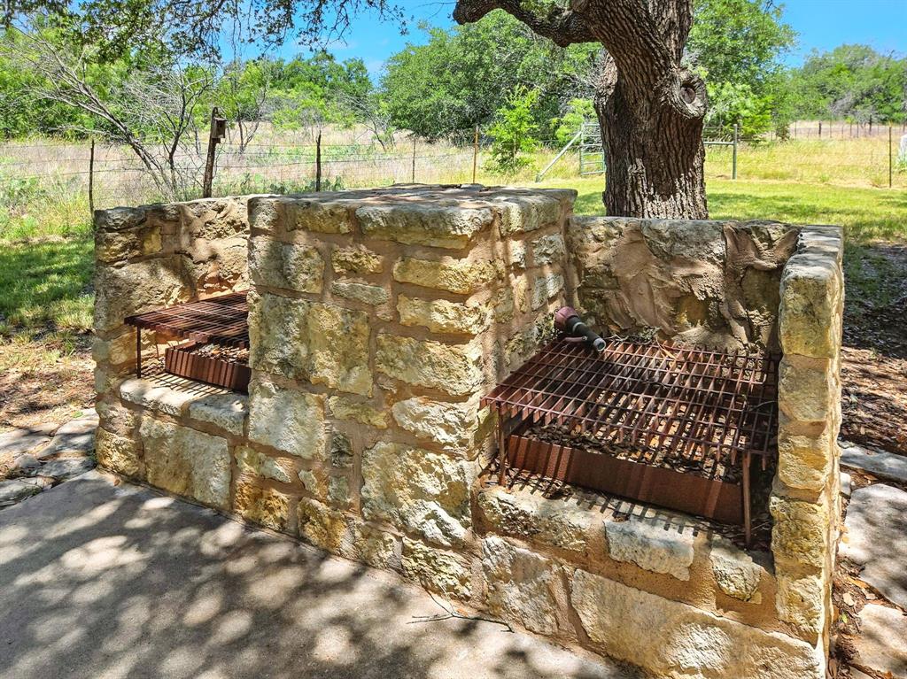 895 Pr 202 / Highway Hamilton, TX 76531 - Photo 13 of 40 a view of outdoor space with garden