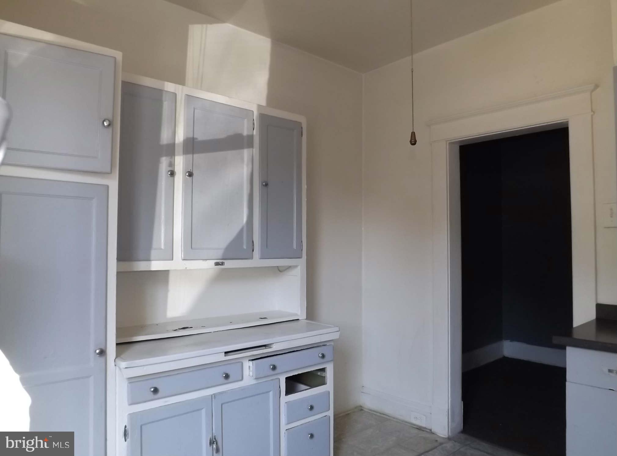 5120 Harford Road Baltimore, MD 21214 - Photo 7 of 18 Kitchen