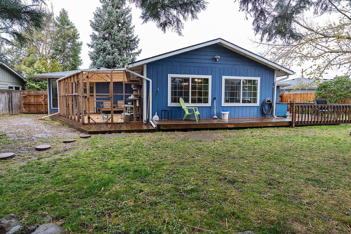 1856 Roberts Road Medford, OR 97504 - Photo 17 of 22 Roberts015 copy