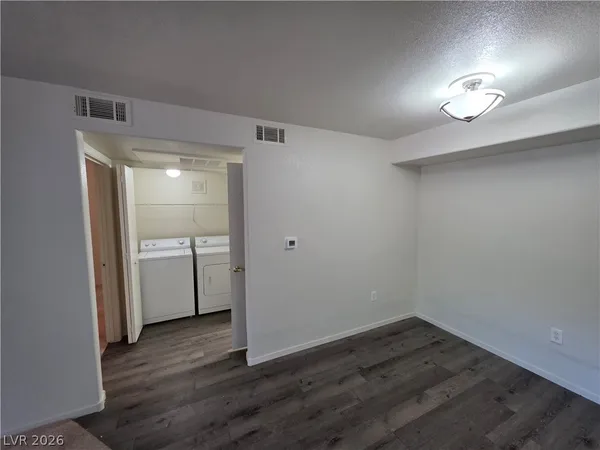 $1,100 | 555 East Silverado Ranch Boulevard, Unit 1123, Las Vegas, NV 89183