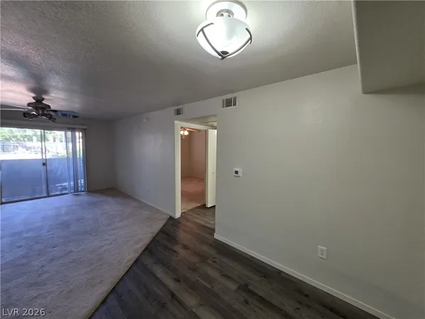 $1,100 | 555 East Silverado Ranch Boulevard, Unit 1123, Las Vegas, NV 89183