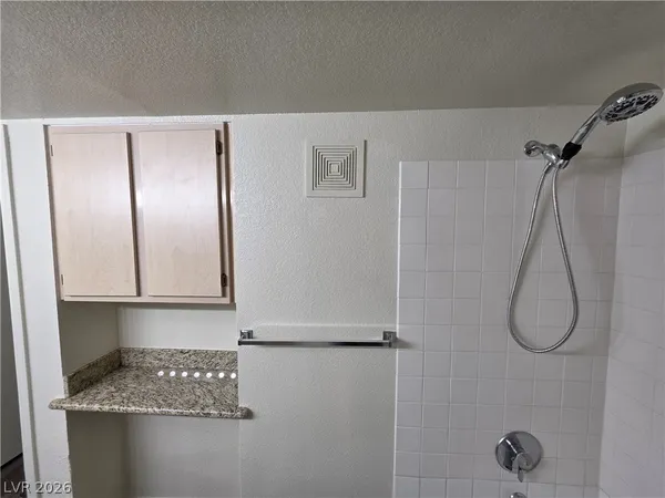 $1,100 | 555 East Silverado Ranch Boulevard, Unit 1123, Las Vegas, NV 89183