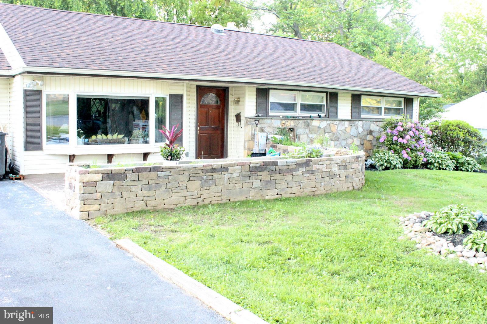 503 Heather Road Exton, PA 19341 - Photo 1 of 15 Gallery Image 1